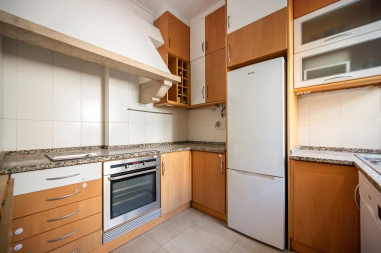 Apartamento T3 para Venda em Santo António Foto 10