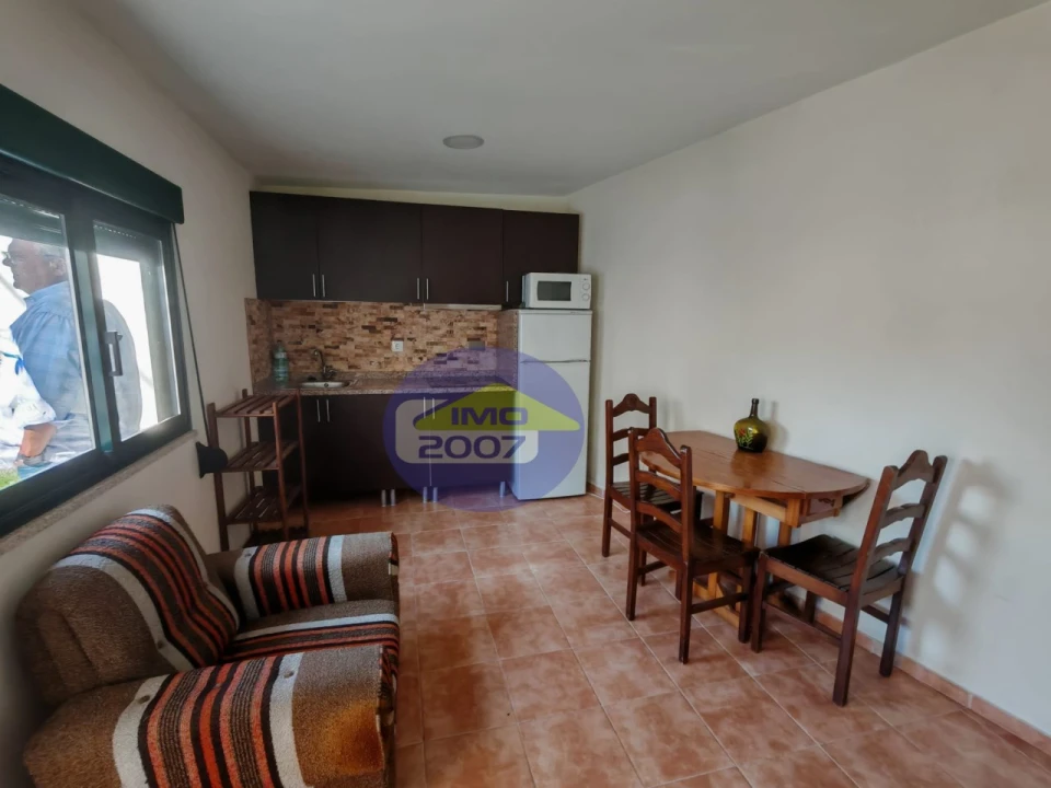 Moradia T2 para Venda em Fiães Foto 4