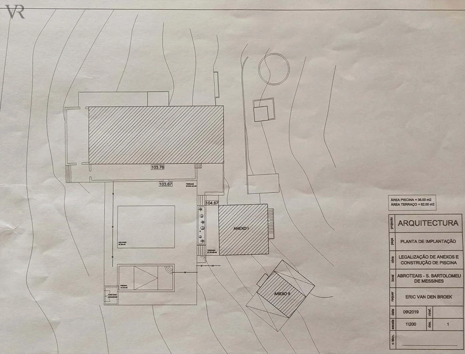 Moradia T4 para Venda em São Bartolomeu de Messines Foto 38