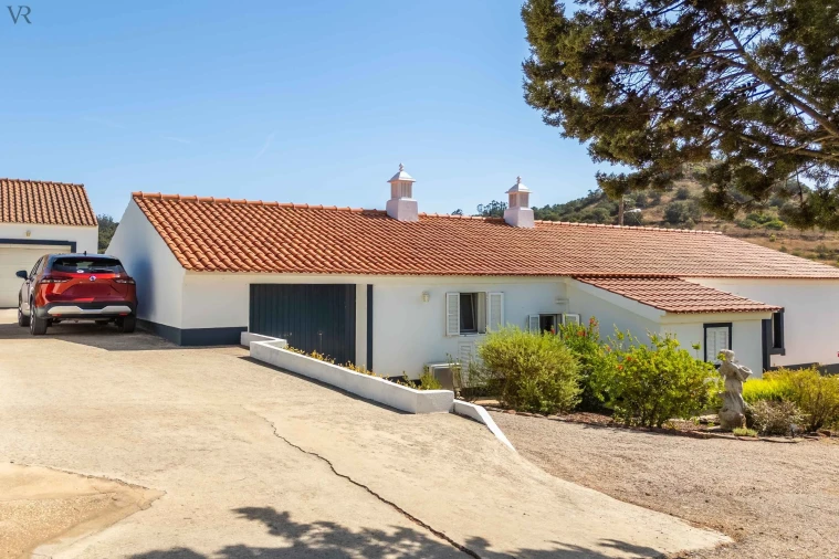 Moradia T4 para Venda em São Bartolomeu de Messines Foto 30