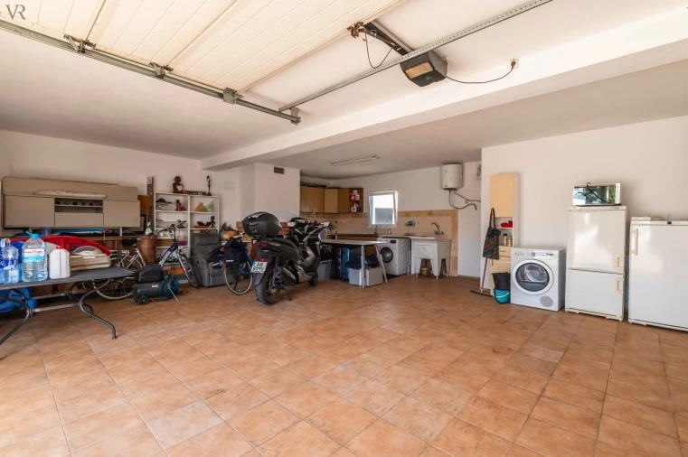 Moradia T4 para Venda em São Bartolomeu de Messines Foto 26