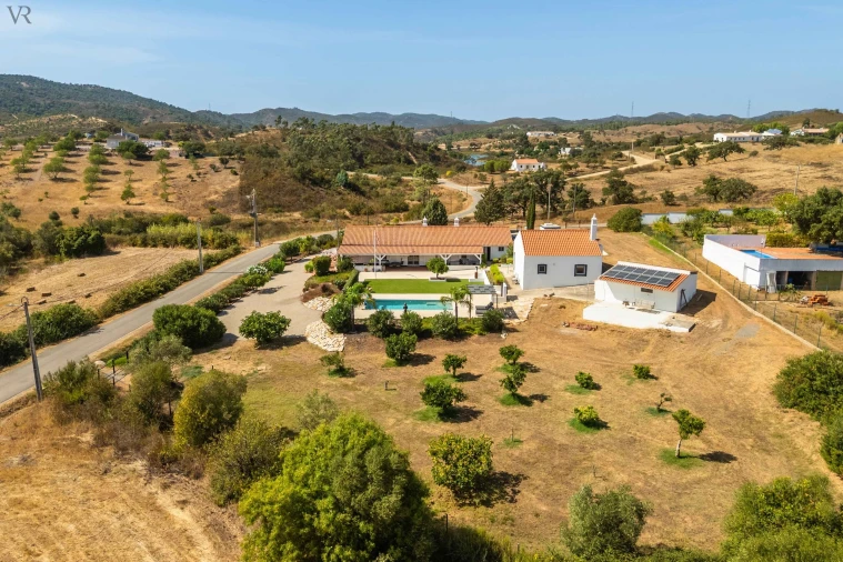 Moradia T4 para Venda em São Bartolomeu de Messines Foto 33