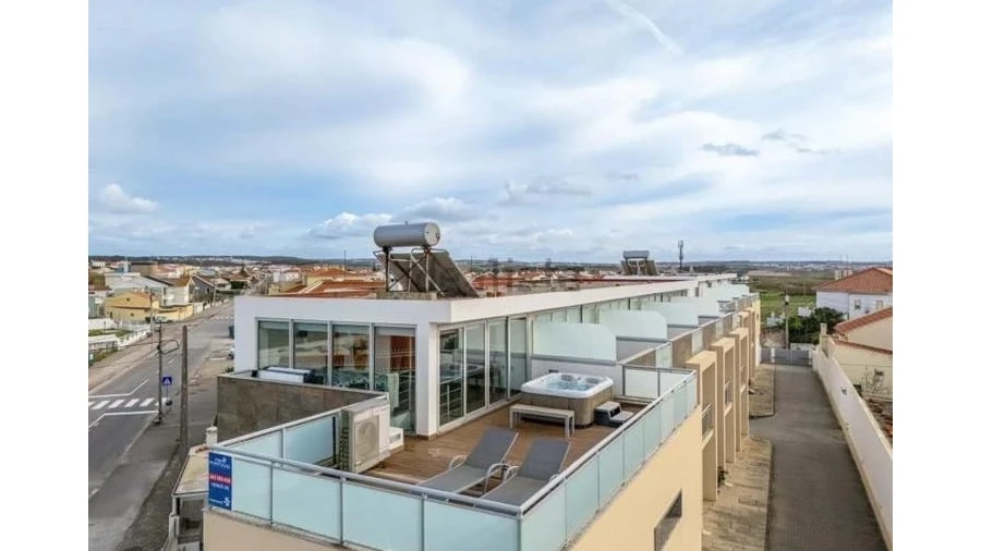 Moradia T3 para Venda em Ferrel