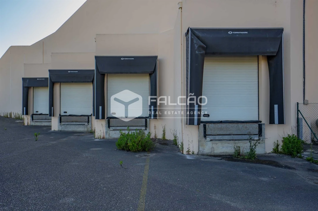 Armazém para Arrendamento em Romeira e Várzea Foto 45