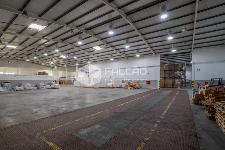 Armazém para Arrendamento em Romeira e Várzea Foto 28