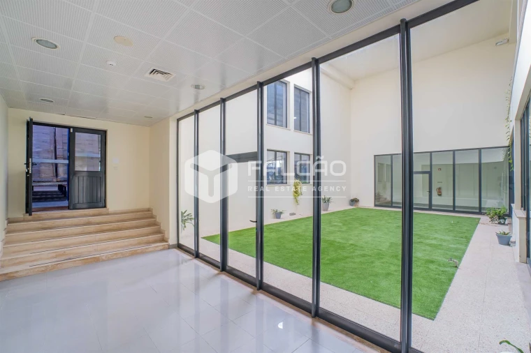 Armazém para Arrendamento em Romeira e Várzea Foto 3