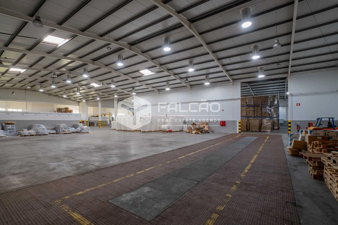 Armazém para Arrendamento em Romeira e Várzea Foto 28