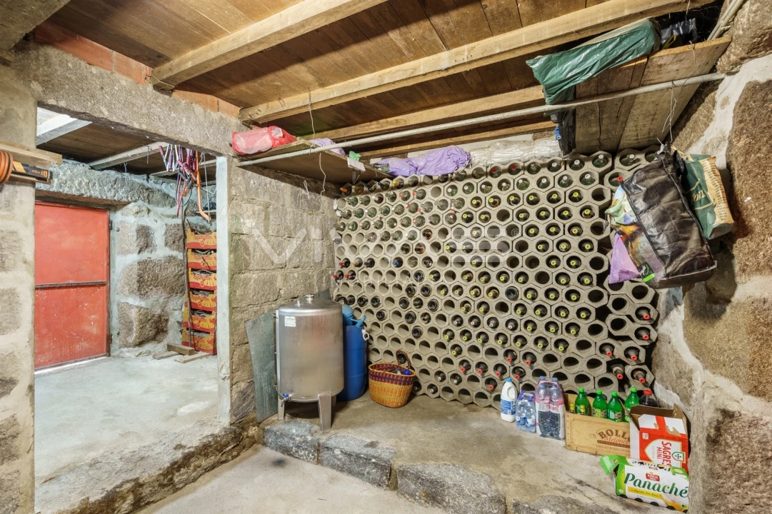 Moradia T4 para Venda em Crespos e Pousada Foto 33