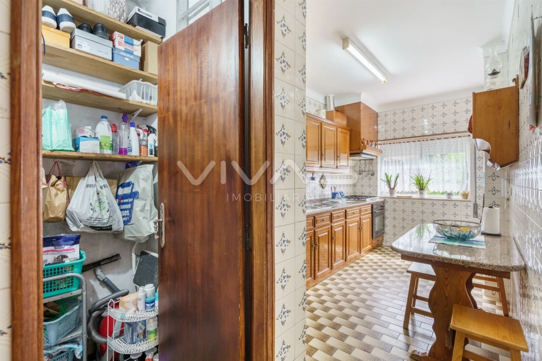 Moradia T4 para Venda em Crespos e Pousada Foto 11