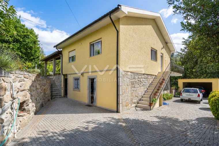 Moradia T4 para Venda em Crespos e Pousada Foto 48