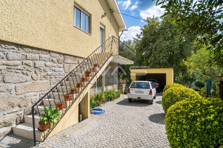 Moradia T4 para Venda em Crespos e Pousada Foto 49