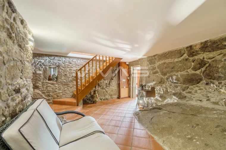 Moradia T3 para Venda em Lage Foto 17