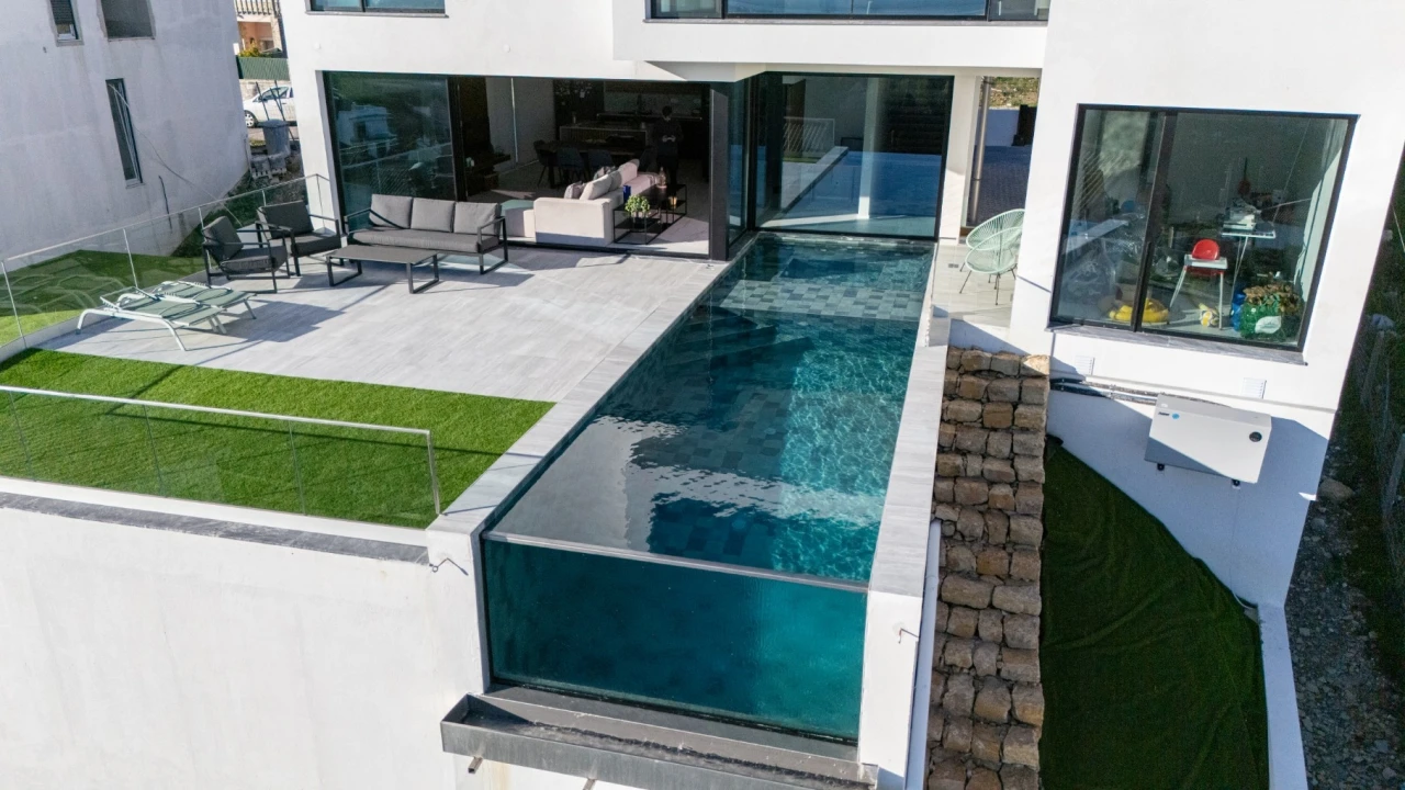 Moradia T4 para Venda em Vialonga Foto 34