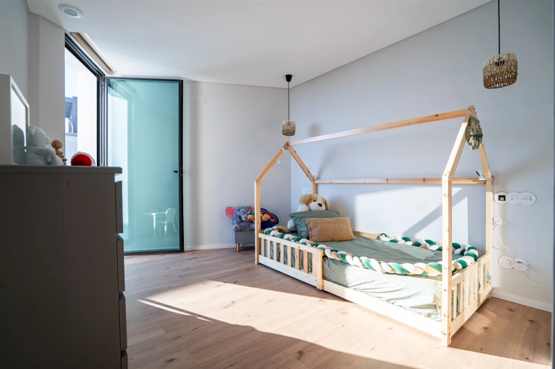 Moradia T4 para Venda em Vialonga Foto 56