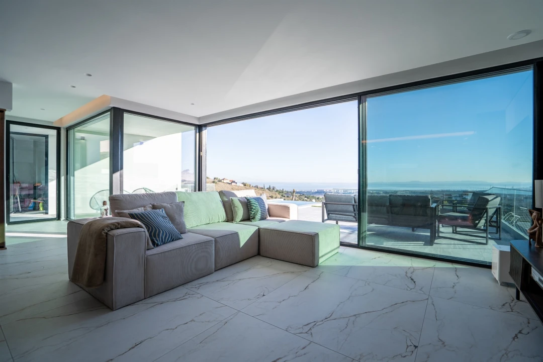 Moradia T4 para Venda em Vialonga Foto 29