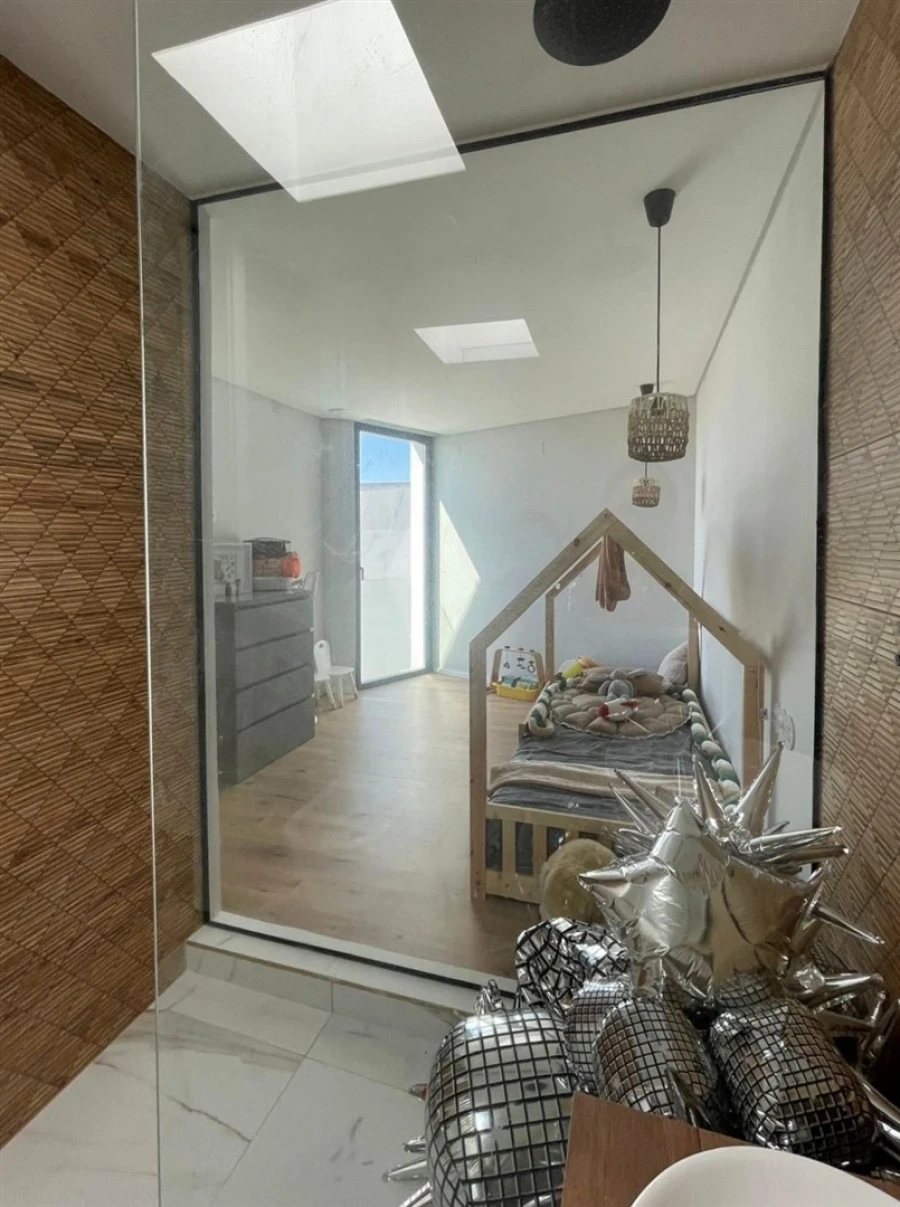 Moradia T4 para Venda em Vialonga Foto 34