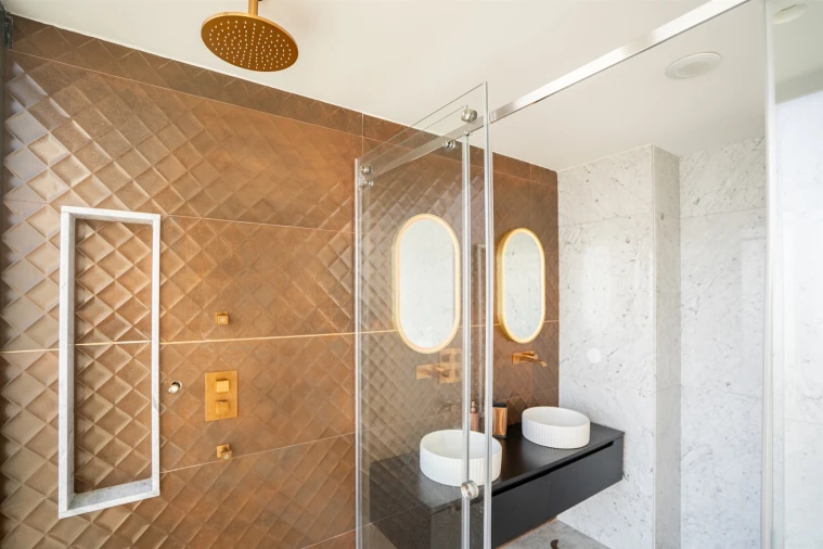 Moradia T4 para Venda em Vialonga Foto 53