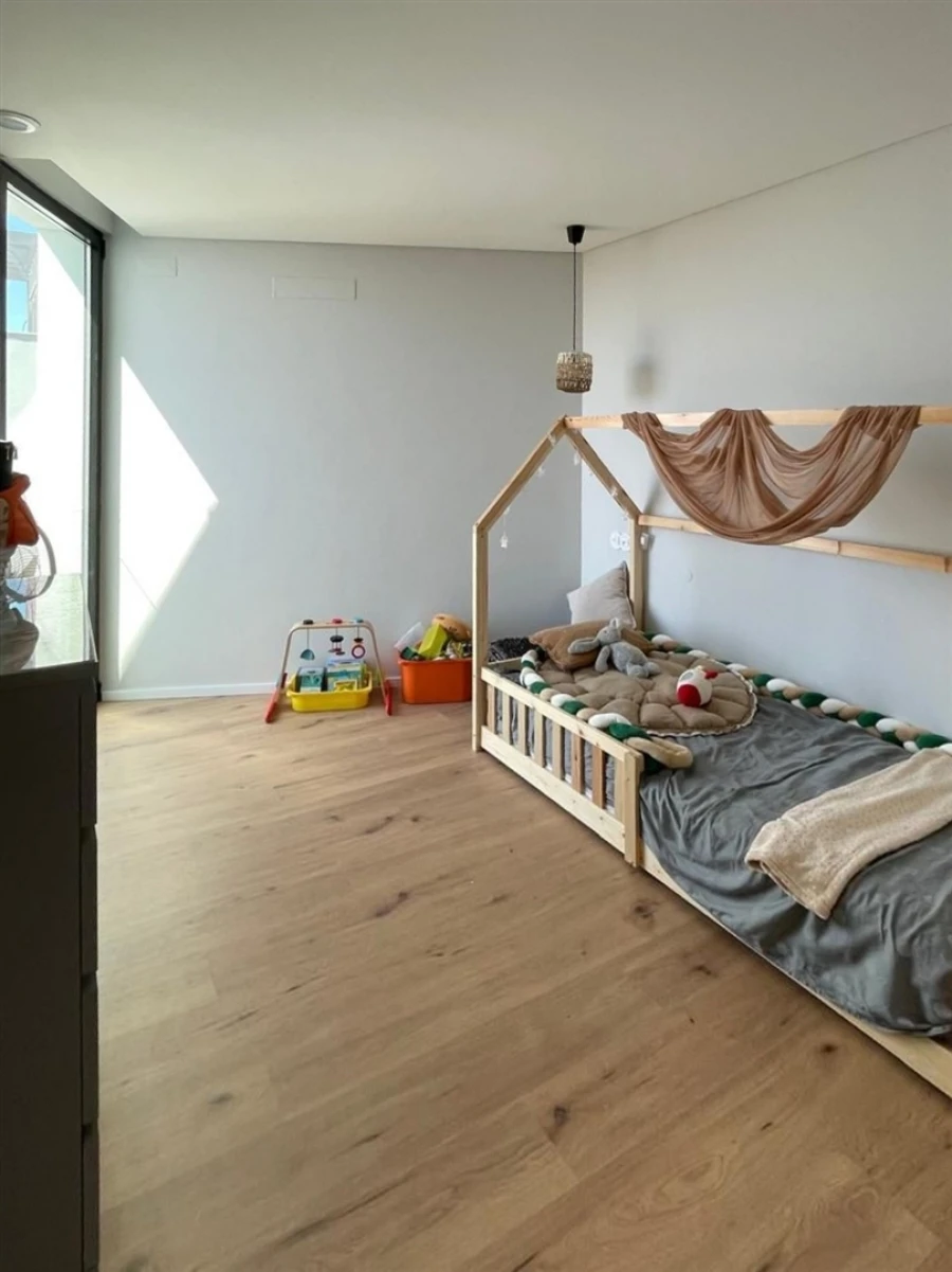 Moradia T4 para Venda em Vialonga Foto 43