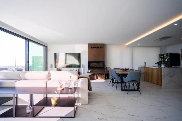 Moradia T4 para Venda em Vialonga Foto 28