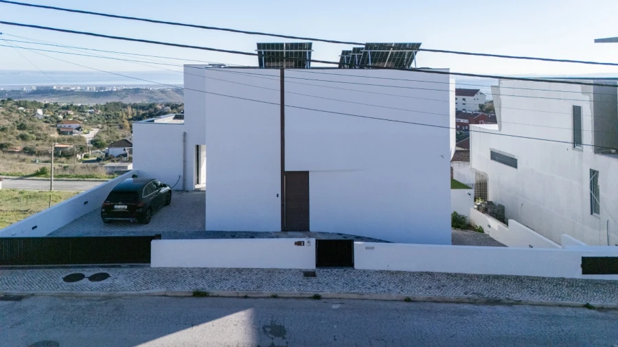 Moradia T4 para Venda em Vialonga Foto 6