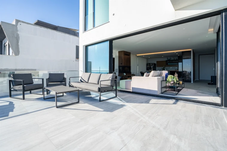 Moradia T4 para Venda em Vialonga Foto 11