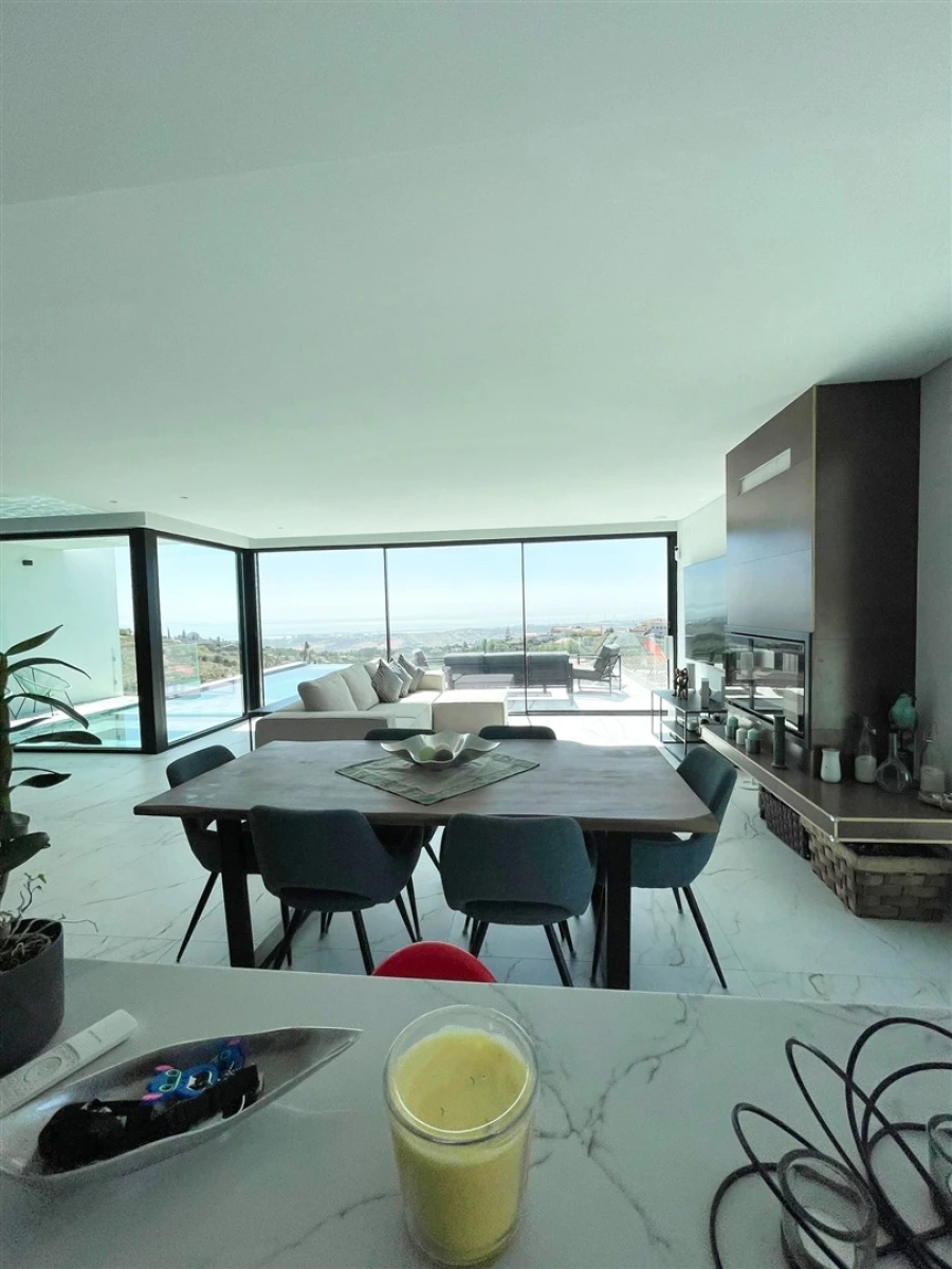 Moradia T4 para Venda em Vialonga Foto 27