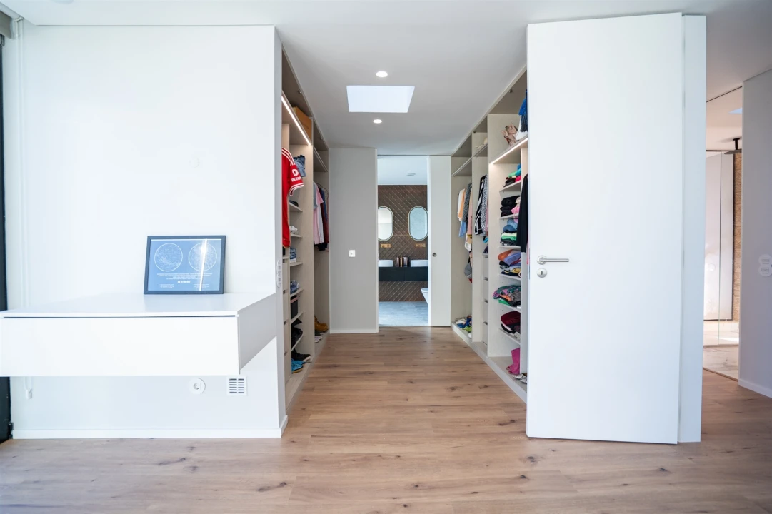 Moradia T4 para Venda em Vialonga Foto 47