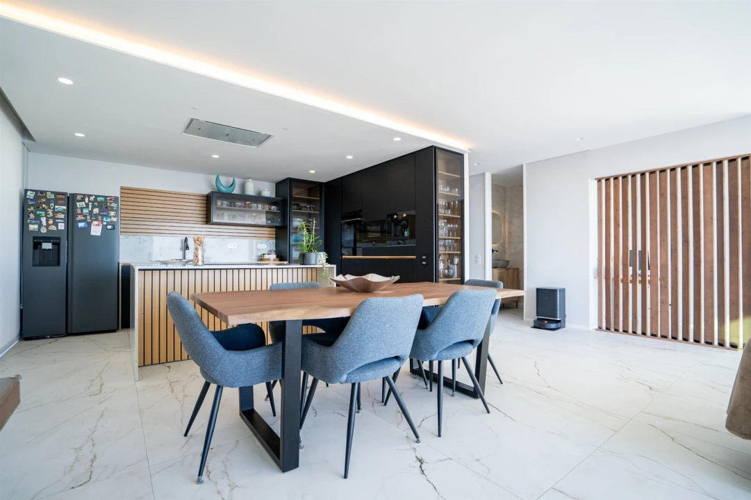 Moradia T4 para Venda em Vialonga Foto 14