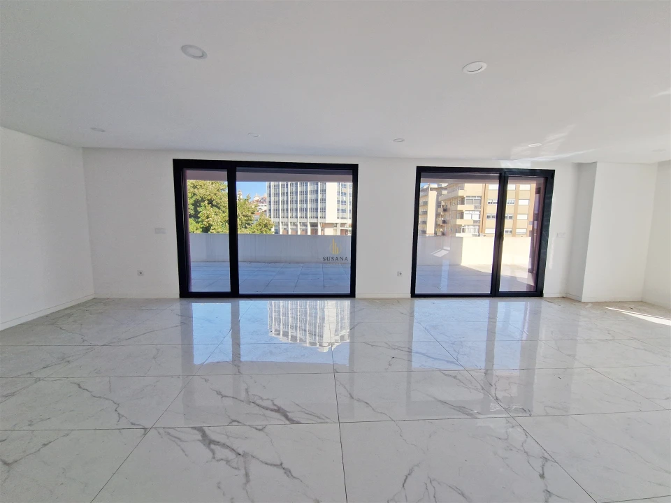 Apartamento T4 para Venda em Viseu Foto 29