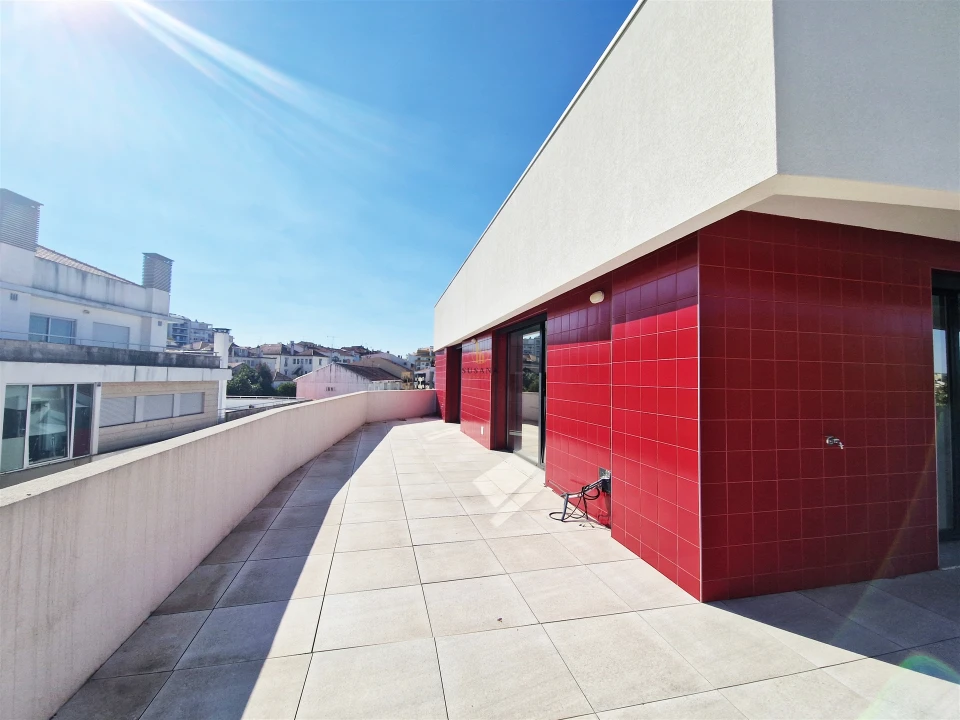 Apartamento T4 para Venda em Viseu Foto 4