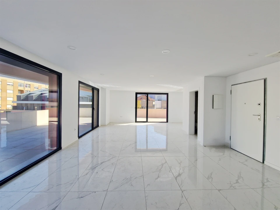 Apartamento T4 para Venda em Viseu Foto 1