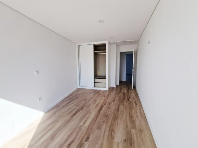 Apartamento T4 para Venda em Viseu Foto 25