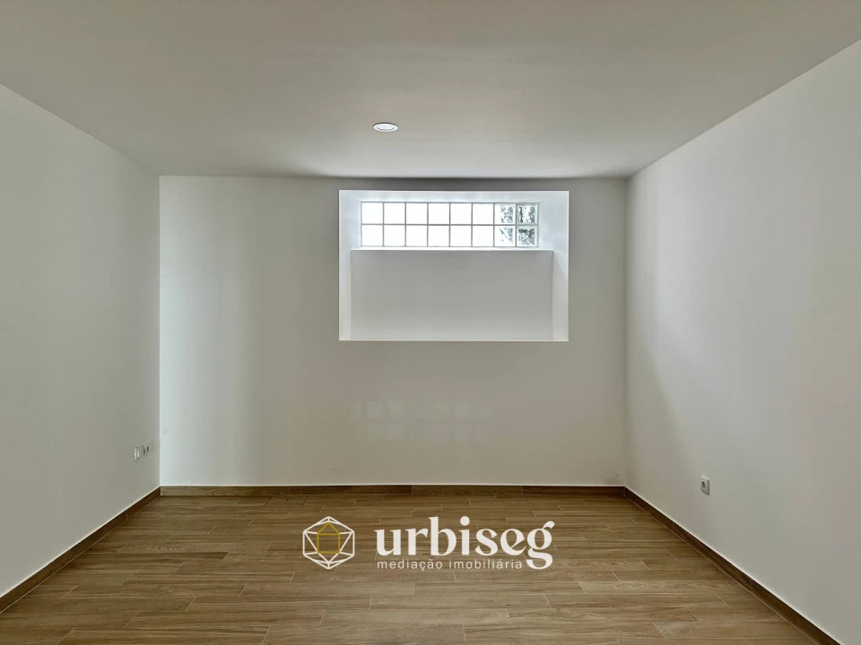 Apartamento T1 para Arrendamento em Buarcos Foto 9