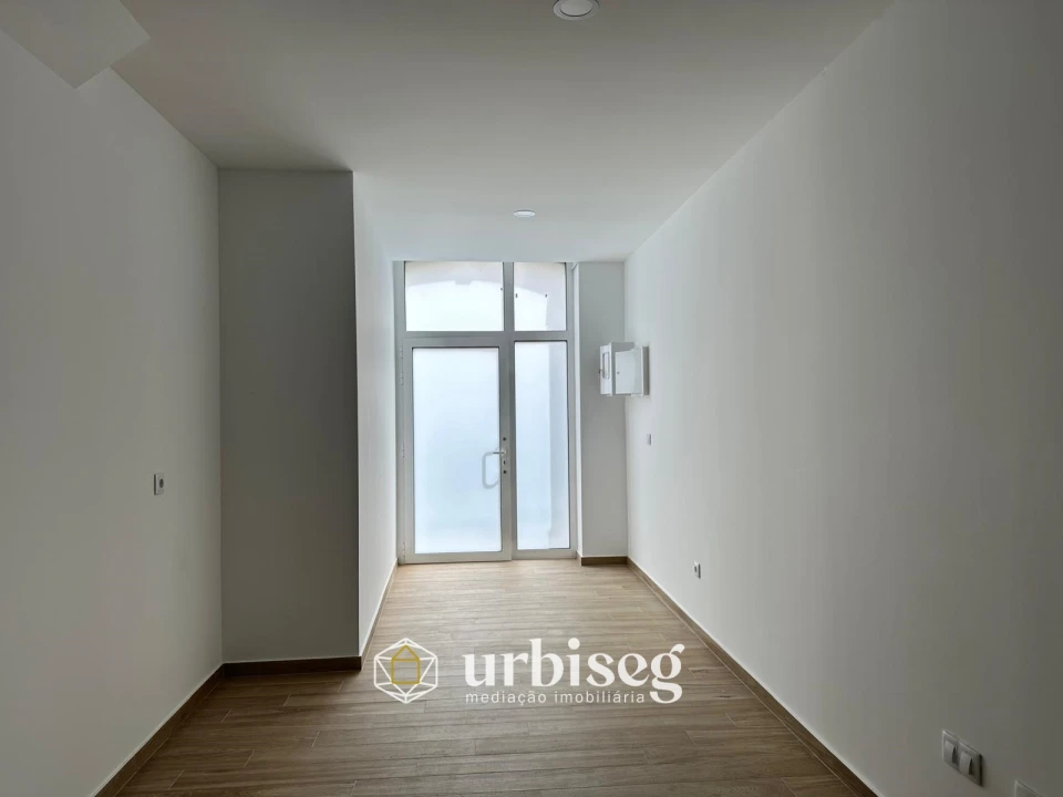 Apartamento T1 para Arrendamento em Buarcos Foto 7