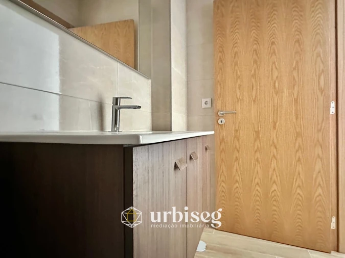 Apartamento T1 para Arrendamento em Buarcos Foto 14
