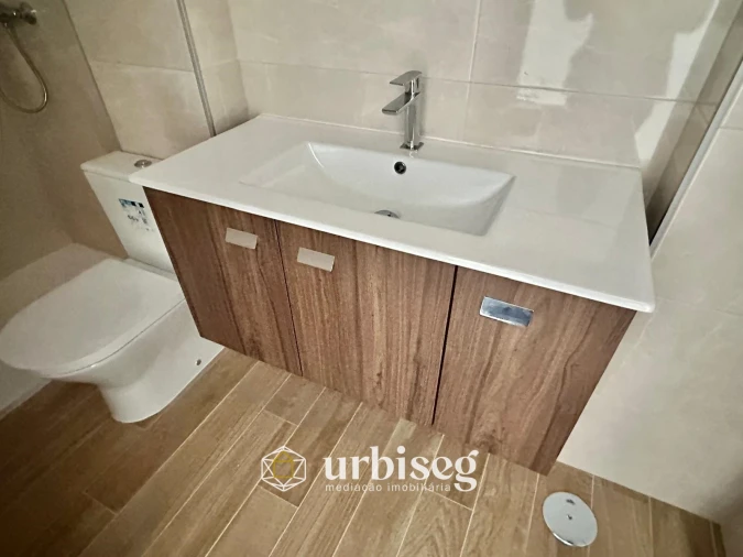 Apartamento T1 para Arrendamento em Buarcos Foto 13