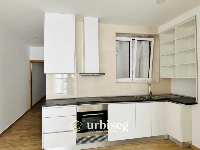 Apartamento T1 para Arrendamento em Buarcos Foto 1