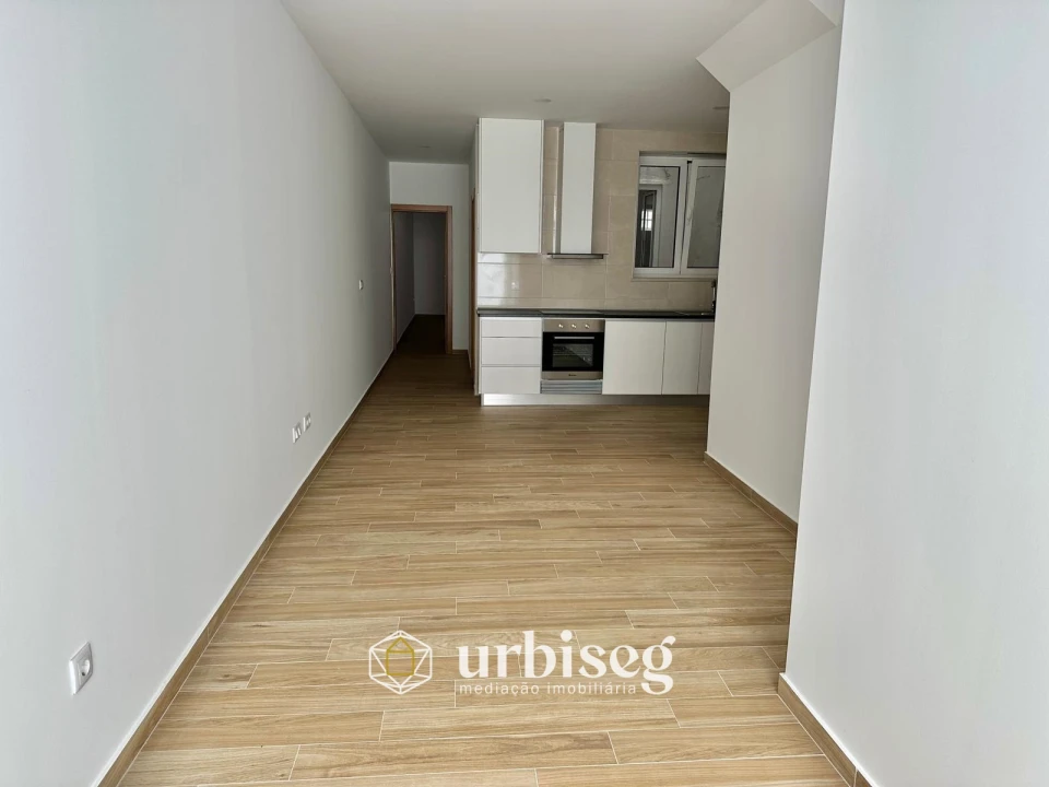 Apartamento T1 para Arrendamento em Buarcos Foto 4