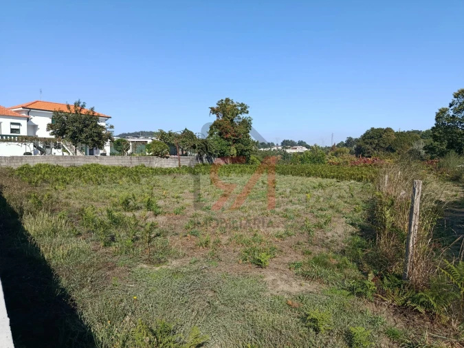 Terreno para Venda em Paços de Ferreira Foto 2