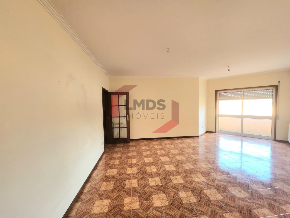 Apartamento T3 para Venda em Sandim, Olival, Lever e Crestuma Foto 13