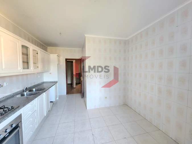 Apartamento T3 para Venda em Sandim, Olival, Lever e Crestuma Foto 9