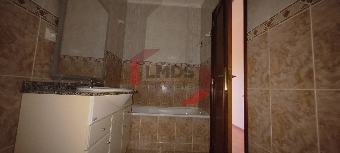 Apartamento T3 para Venda em Sandim, Olival, Lever e Crestuma Foto 17