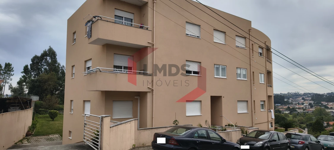 Apartamento T3 para Venda em Sandim, Olival, Lever e Crestuma Foto 1