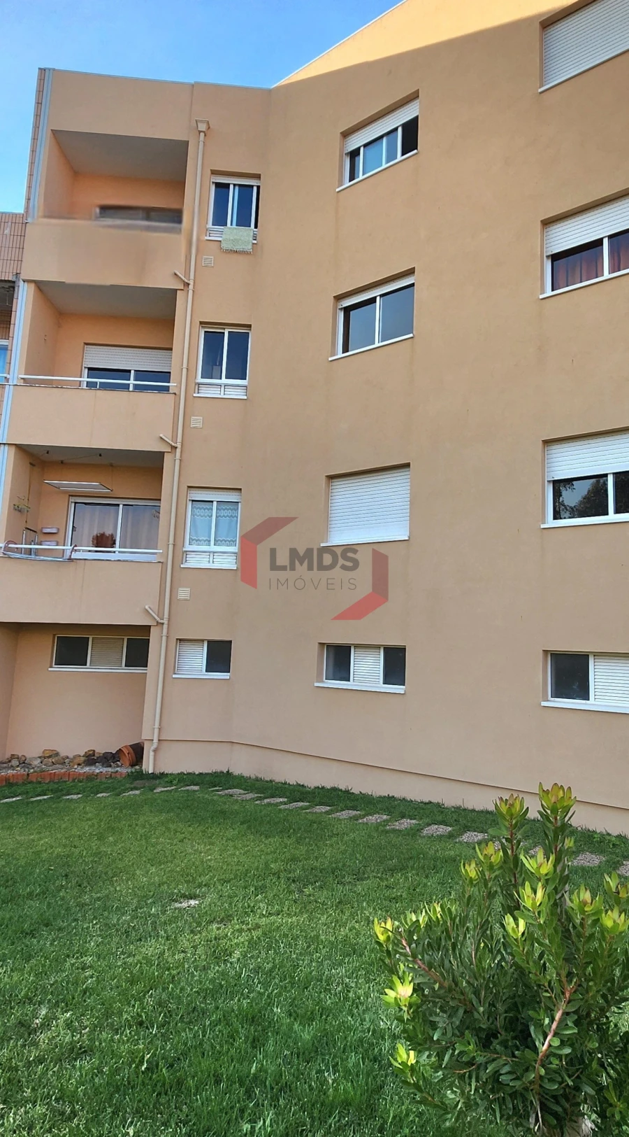 Apartamento T3 para Venda em Sandim, Olival, Lever e Crestuma Foto 2