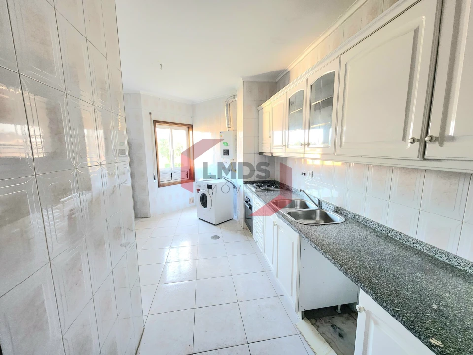 Apartamento T3 para Venda em Sandim, Olival, Lever e Crestuma Foto 8