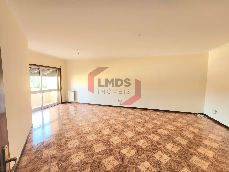 Apartamento T3 para Venda em Sandim, Olival, Lever e Crestuma Foto 12