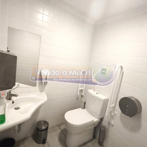 Loja para Venda em Carregado e Cadafais Foto 8