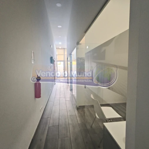 Loja para Venda em Carregado e Cadafais Foto 17