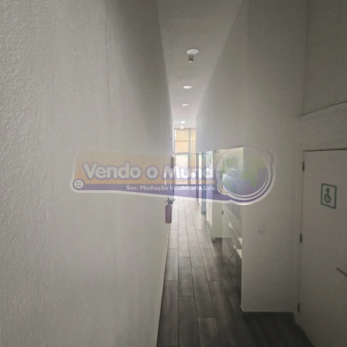 Loja para Venda em Carregado e Cadafais Foto 18