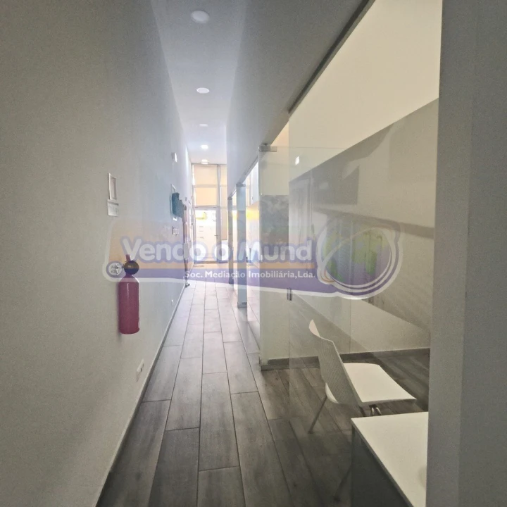 Loja para Venda em Carregado e Cadafais Foto 17